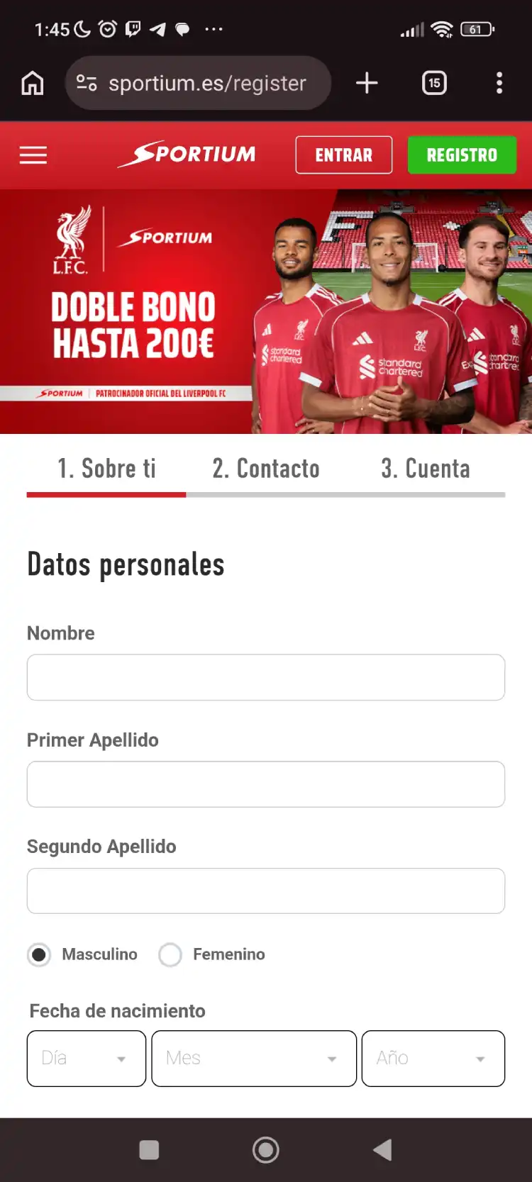 Formulario de datos personales en el registro de Sportium: nombre, apellidos, fecha de nacimiento, DNI y dirección